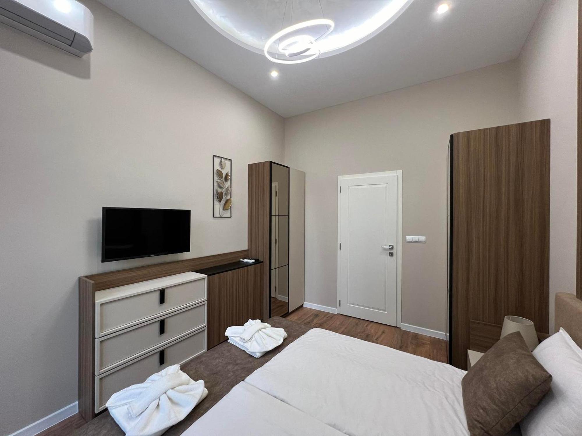 Хотел Vip Apart House Pleven ภายนอก รูปภาพ