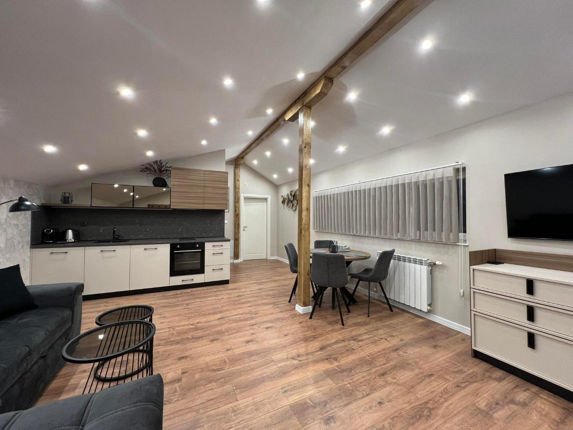 Хотел Vip Apart House Pleven ภายนอก รูปภาพ