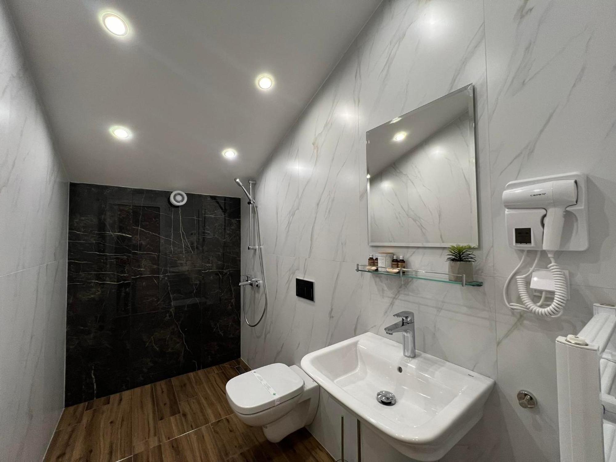 Хотел Vip Apart House Pleven ภายนอก รูปภาพ