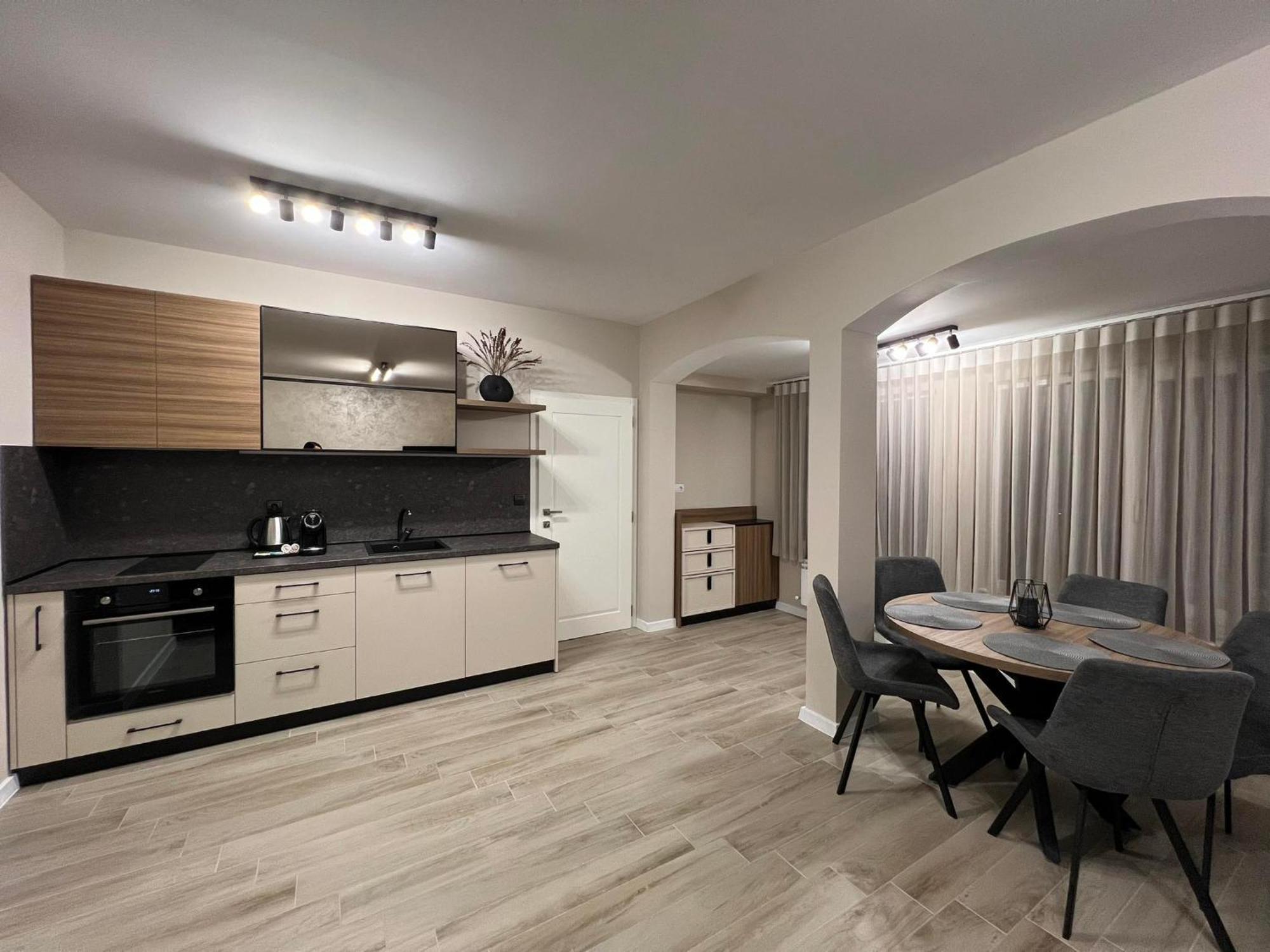 Хотел Vip Apart House Pleven ภายนอก รูปภาพ