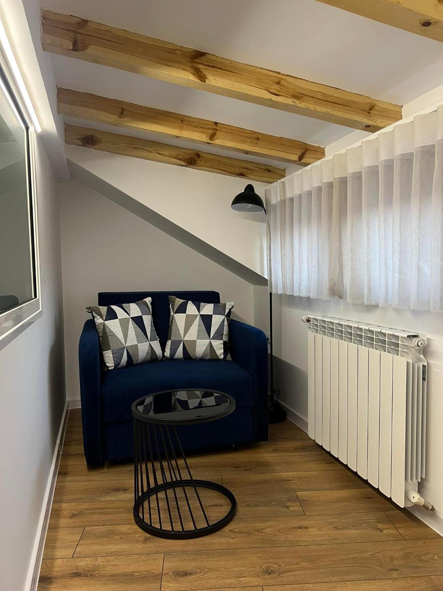 Хотел Vip Apart House Pleven ภายนอก รูปภาพ