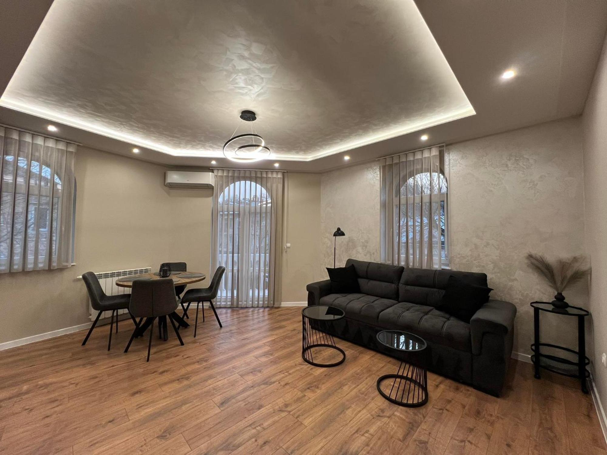 Хотел Vip Apart House Pleven ภายนอก รูปภาพ