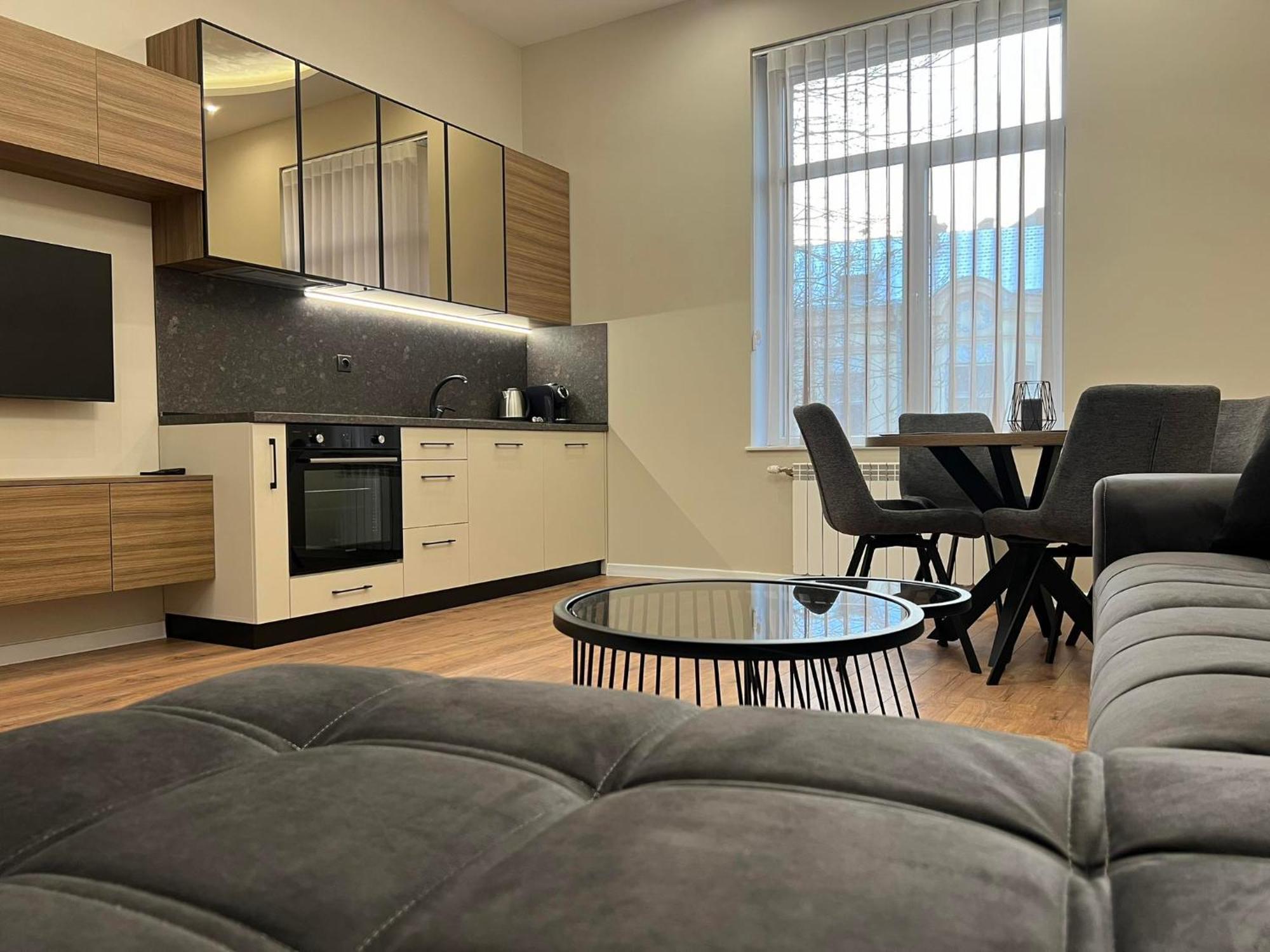 Хотел Vip Apart House Pleven ภายนอก รูปภาพ